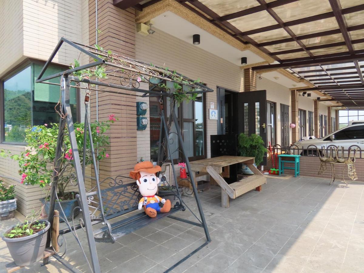 頭城鎮 No.1 Shelter Bed & Breakfast エクステリア 写真