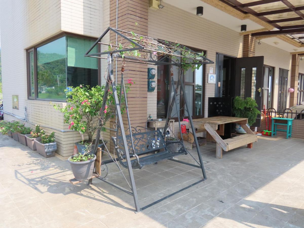 頭城鎮 No.1 Shelter Bed & Breakfast エクステリア 写真